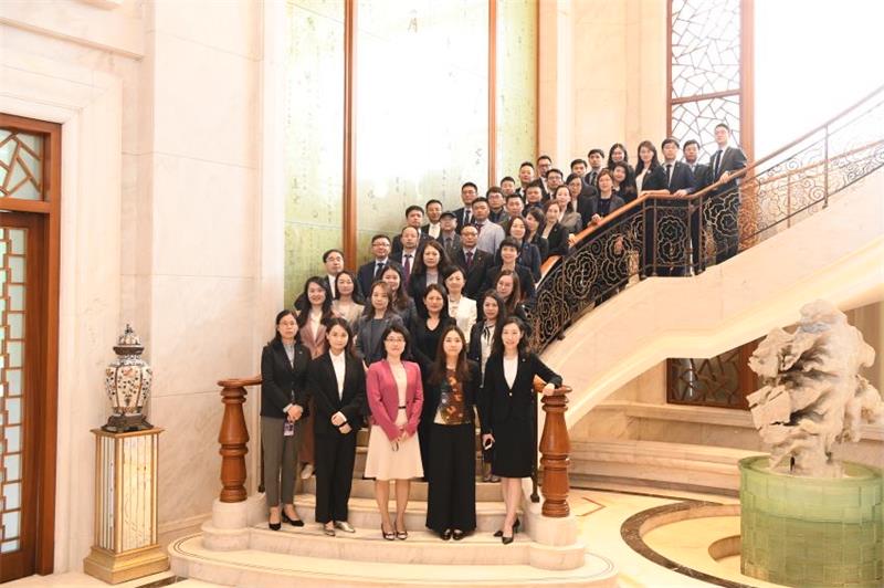 6月21日，阴雨绵绵，沈总参加中欧国际工商管理学院及洛桑酒店管理学院服务 (图4)