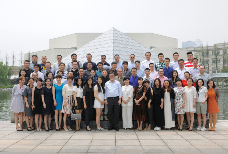 April 4th ,2015 Mr Shen, the founder was studied at China Europe International Business School gener(图2)